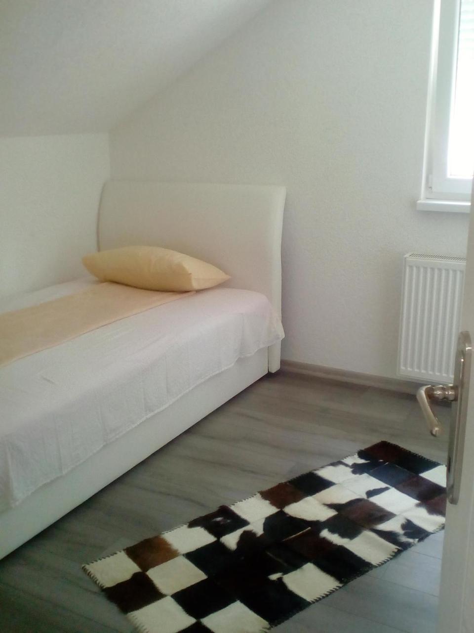 Hotonj Apartman All Seasons מראה חיצוני תמונה